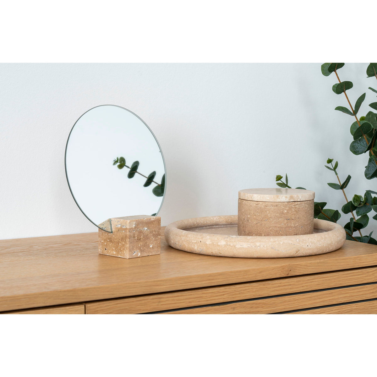 Bakke - Bakke, travertin, natur<br>ø25,5 cm