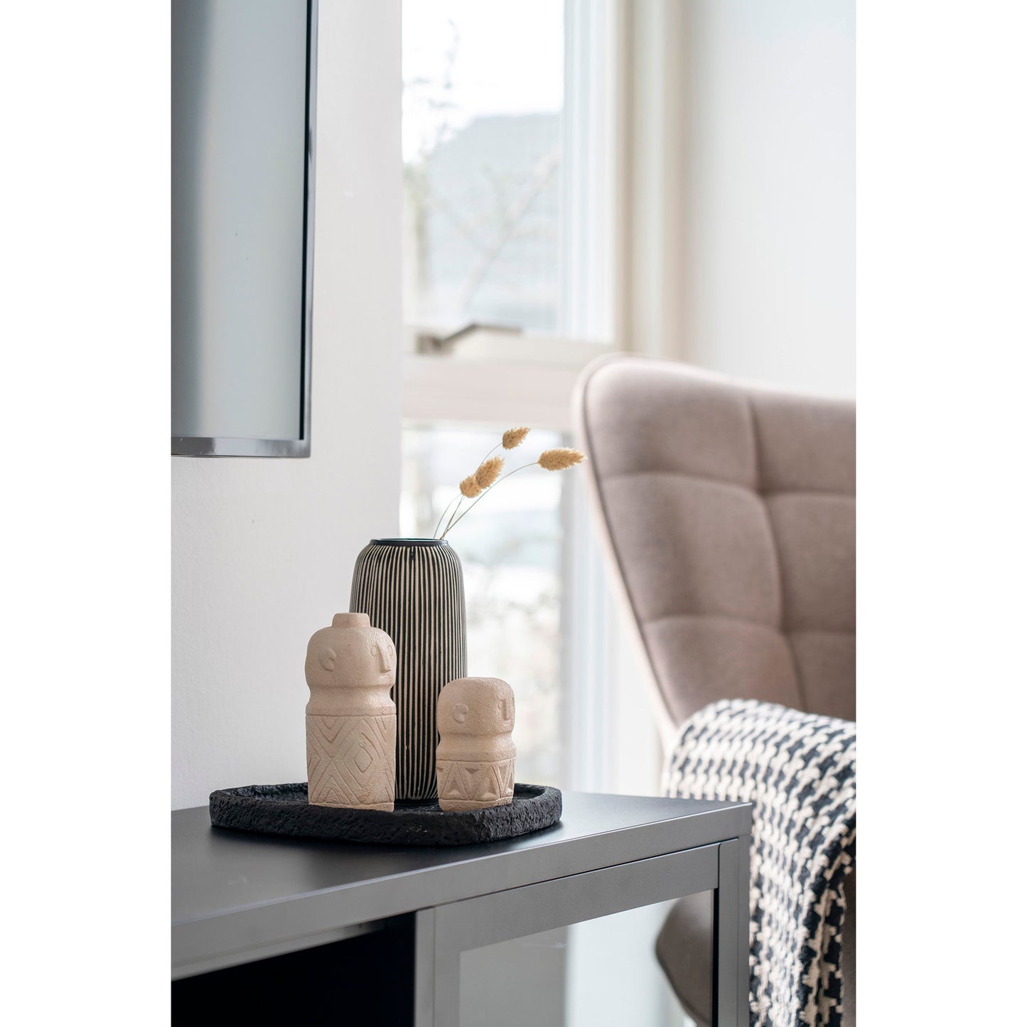 Bakke - Bakke, cement, sort<br>26,5x26x2 cm