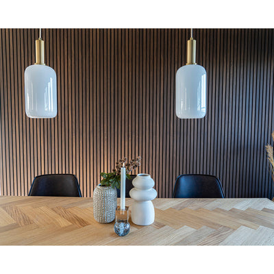 Chelsea Pendel - Pendel, hvid glas, messingfarvet fatning, cylinderformet, Ø13 cm, 150 cm stofledning