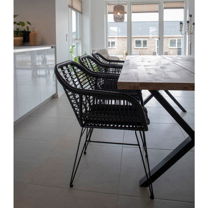 Trieste Stol - Stol i polyrattan med hynde, sort med sorte ben