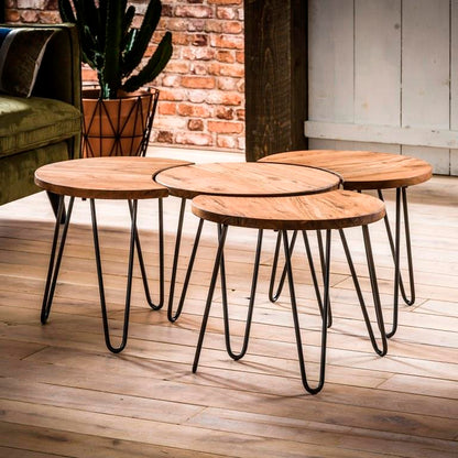 Fire runde borde sofaborde i massiv akacietræ