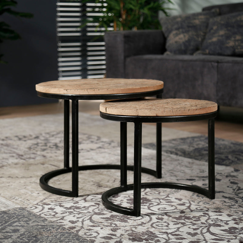 Sofabord - 2 borde i genbrugstræ.