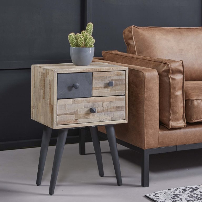 Reol - Patineret teak - 63 x 42 cm.