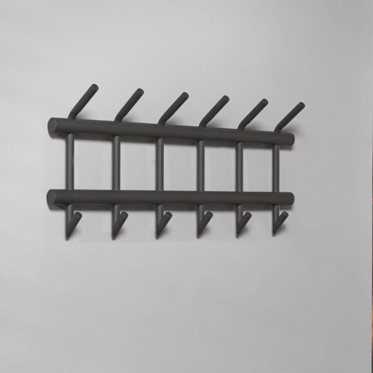 Knagerække i mat grå stål - 6 dobbelt kroge