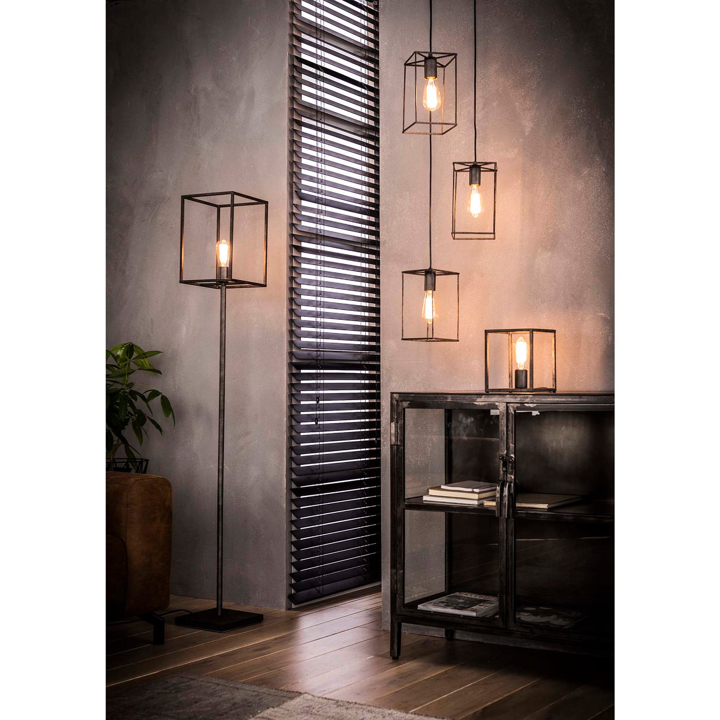 Patineret sølv gulvlampe - 170 cm