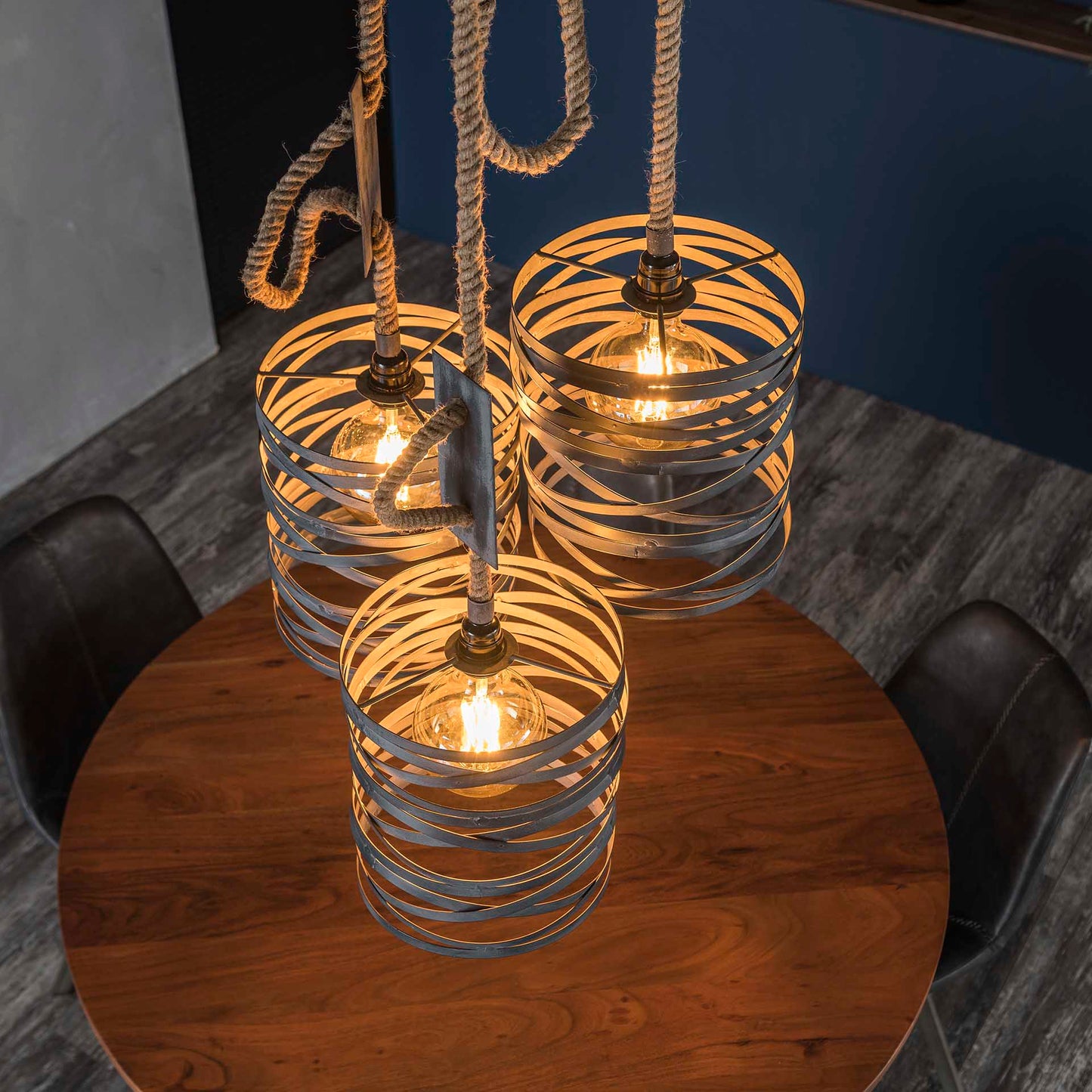 Loftslampe - 3 skærme i grå metal