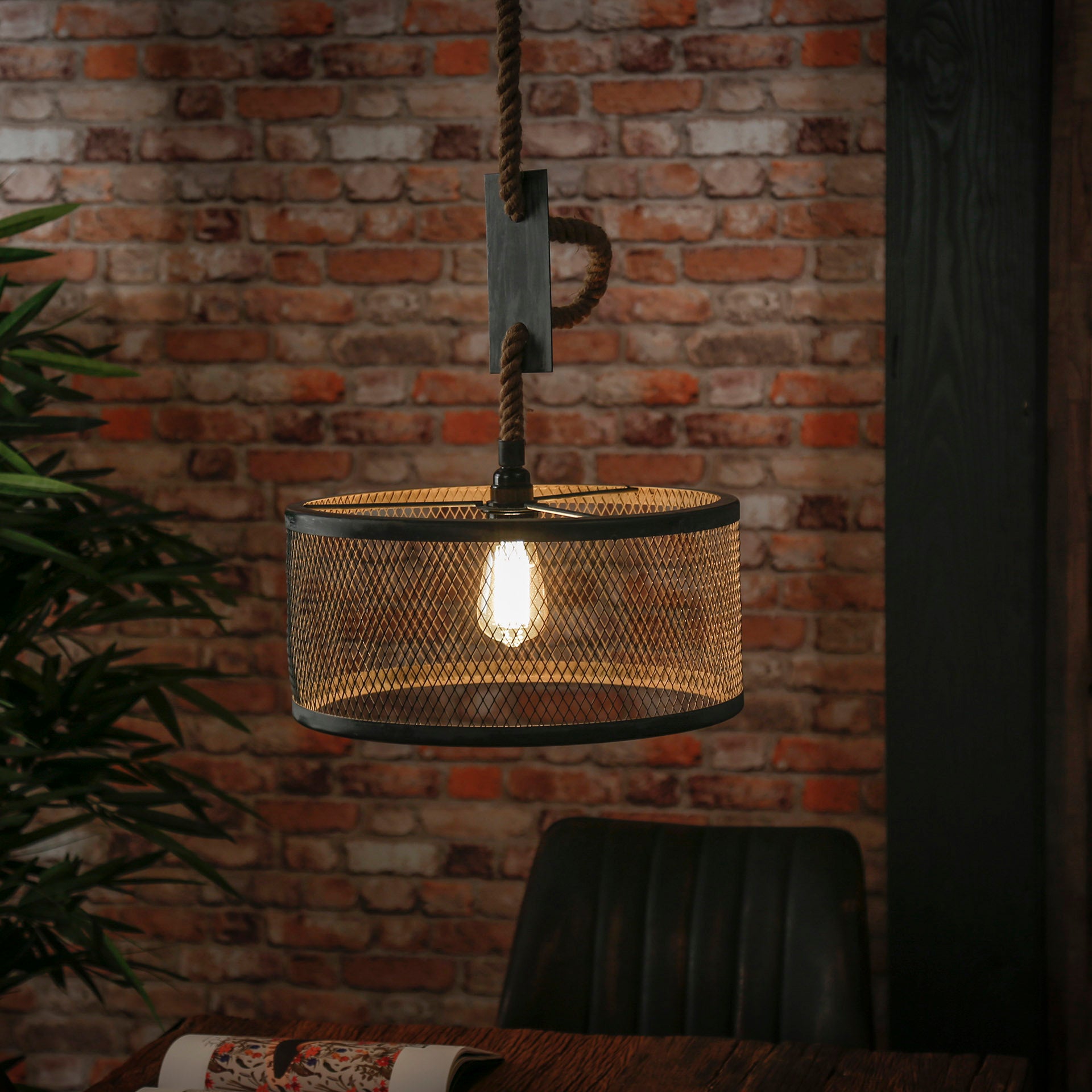 Loftslampe - Skærm i grå gitter design