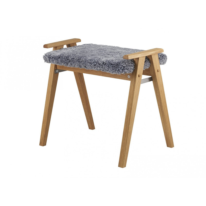 Alme bænk med fåreskind - Olieret eg