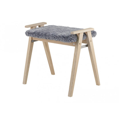 Alme bænk med fåreskind - Hvidolieret eg